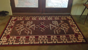 Nez weaving finds the perfect home.