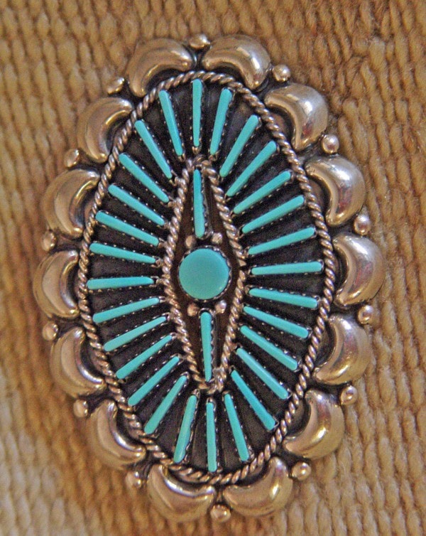 Native American Jewelry : Zuni/ Navajo Turquoise Peti Point Pin : NAJ-19P