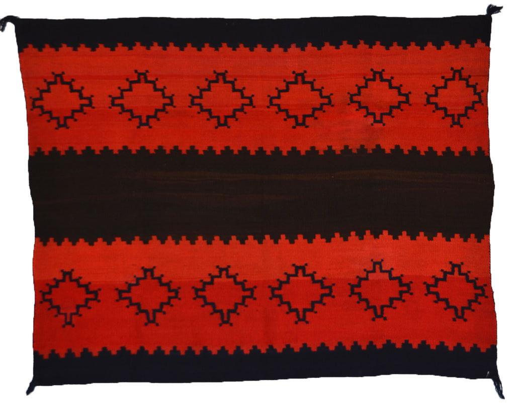 Classic Woman's Manta : Navajo : Historic : PC 157 : 42" x 54" (3'8" x 4'6") : Call for Pricing