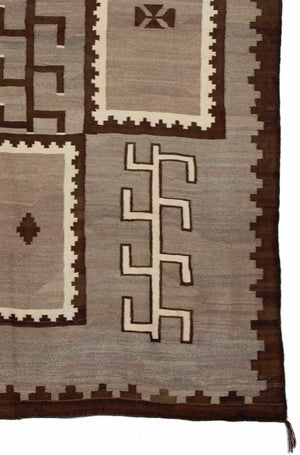 Transitional Navajo textile : Historic : GHT 598 : 5’7″ x 8’8′ - Getzwiller's Nizhoni Ranch Gallery