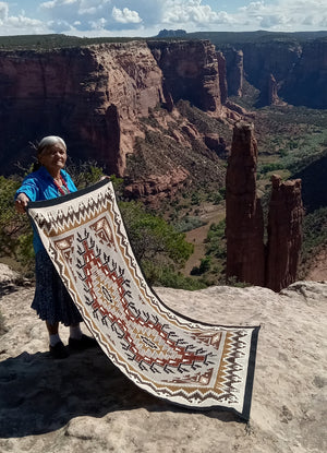 Two Grey Hills Navajo Rug : Elsie Bia : Churro 1733 : 36" x 48"