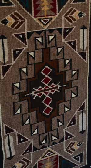 Crystal  : Navajo Rug : Cecelia Nez :  Churro 1735 : 17" x 30"