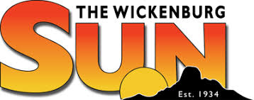 The Wickenburg Sun - Getzwiller entertains crowd at DCWM - November 2017