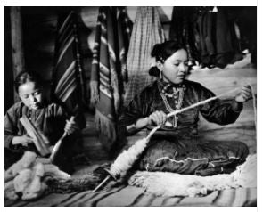 Carding & Spinning Sheep's Wool for a Navajo Rug
