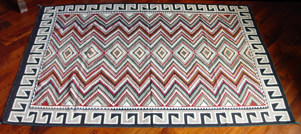 Red Mesa / Teec Nos Pos Navajo Weaving : Historic : GHT 214 : 54" x 74" - Getzwiller's Nizhoni Ranch Gallery