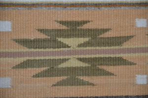 Chinle : Navajo Rug : Helen Bia : Churro 1703 : 26" x 36" (2'2" x 3')