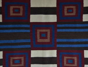 Manta : Navajo Weaving : Elena Teller : Churro 349 : 47" x 55" (3'11" x 4'7")