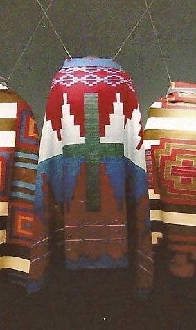 Manta : Navajo Weaving : Jalucie Marianito : Churro 463 : 45" X 61" (3'9" x 5'1")