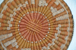 Native American Basket : Hopi Wicker Plaque : Basket 25 - Getzwiller's Nizhoni Ranch Gallery