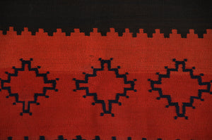 PC 157: Classic Woman's Manta : Historic Navajo Blanket