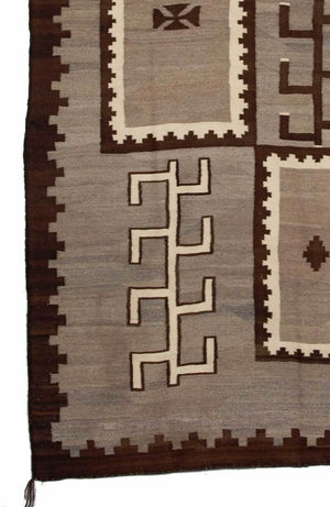 Transitional Navajo textile : Historic : GHT 598 : 5’7″ x 8’8′ - Getzwiller's Nizhoni Ranch Gallery