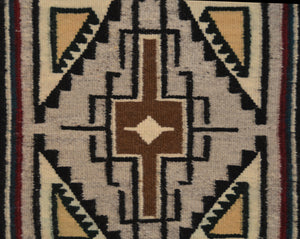 Teec Nos Pos Navajo Rug : Malinda Nez :  Churro 1724 : 16" x 30" (1'4" x 2'6")