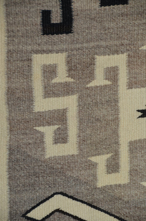 Crystal Navajo Rug : Historic : GHT 2313 : 56.5" x 79" - Getzwiller's Nizhoni Ranch Gallery