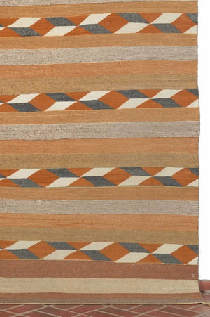 Crystal Navajo Weaving: Grace Brown : B-18 : 78" x 120" - Getzwiller's Nizhoni Ranch Gallery