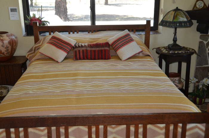 Wide Ruins Navajo Rug : Historic Lippincott Era : GHT 2303 : 74" x 104" : (6'2" x 8'8")
