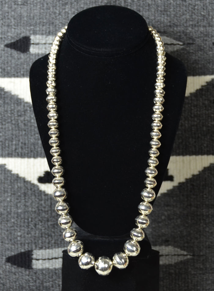 Jewelry : Hand crafted silver bead necklace : Jeffrey Nelson : NAJ-N43