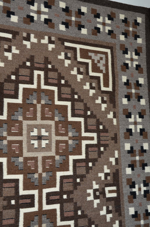 Two Grey Hills Navajo Rug : Helen Bia : Churro 1599 : 39" x 60" - Getzwiller's Nizhoni Ranch Gallery